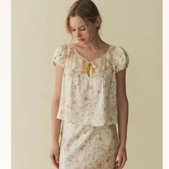 Doen Tops - Doen Camri Floral Silk Top